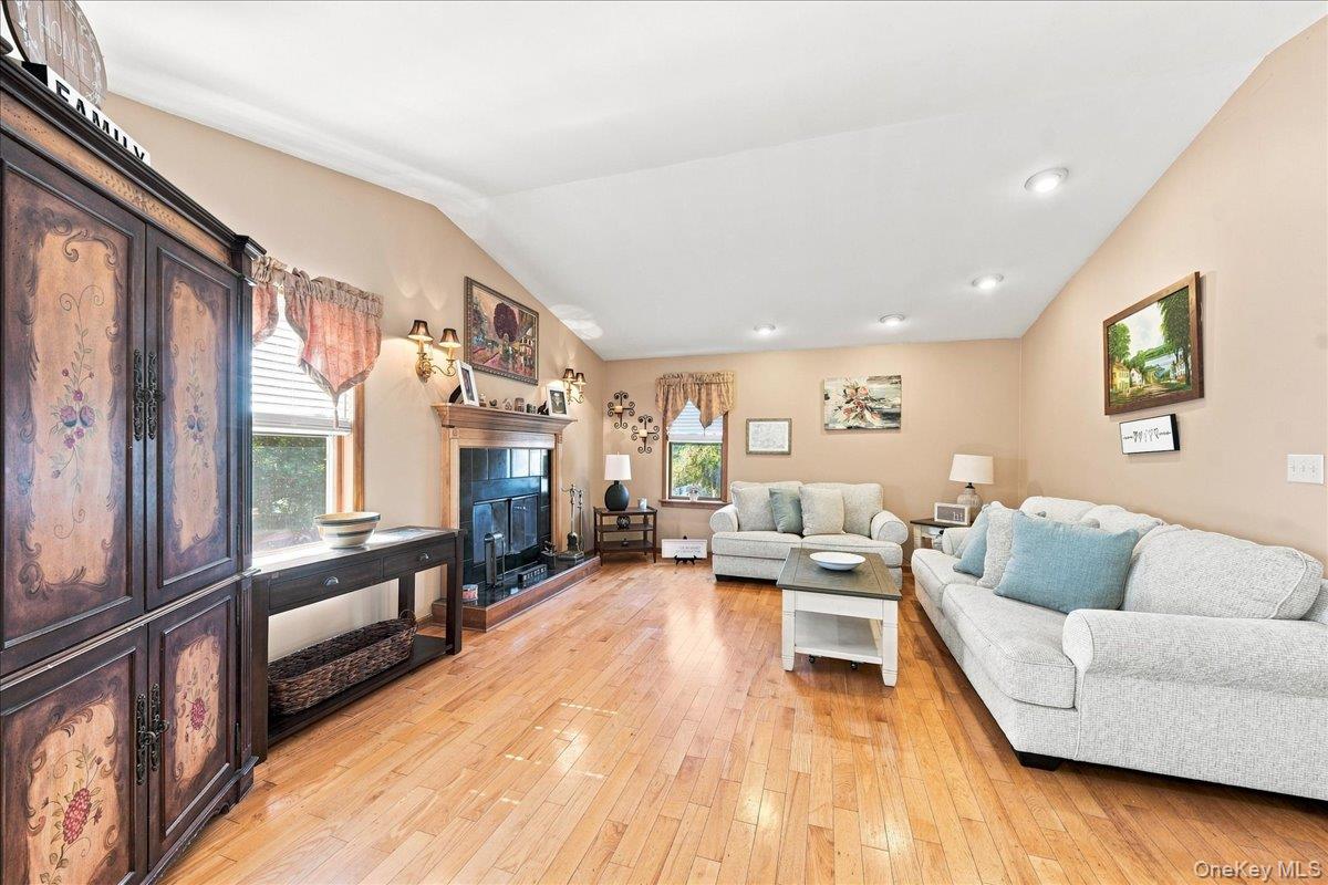 34 Fairfax Road Fishkill, NY 12524 - Photo 14 of 38 Gallery Image 14