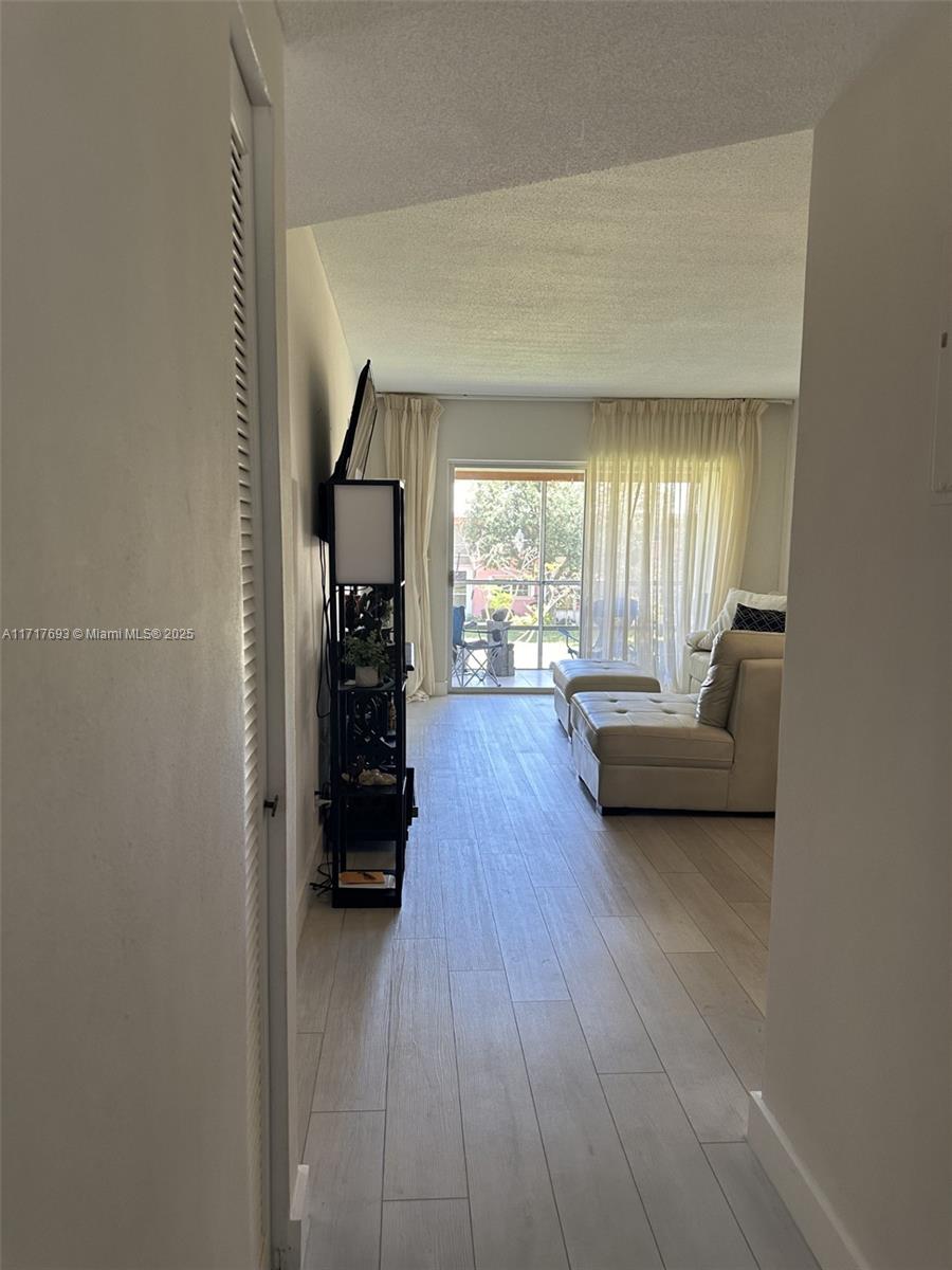 300 Northeast 20th Street, Unit 6060 Boca Raton, FL 33431 - Photo 5 of 15 Gallery Image 5