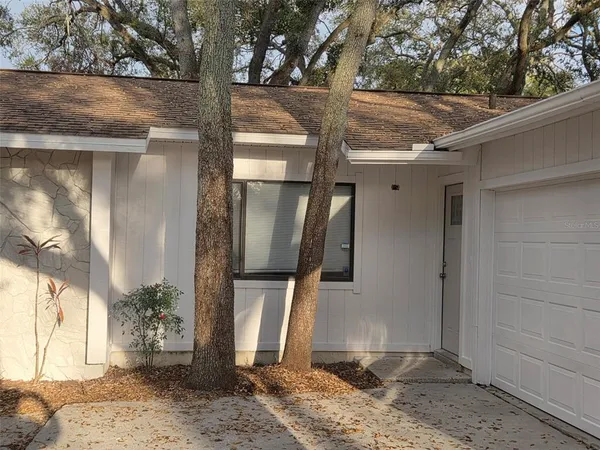 $2,200 | 2067 Red Cedar Lane, Clearwater, FL 33763