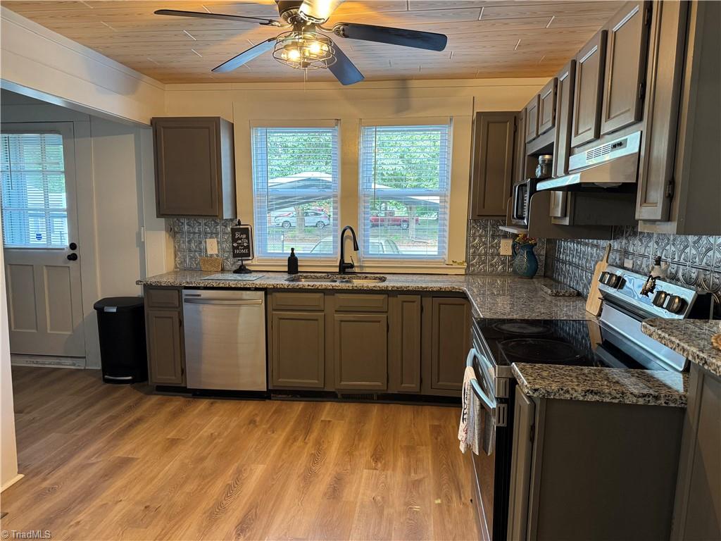 3125 Gumtree Road Winston-Salem, NC 27107 - Photo 6 of 17