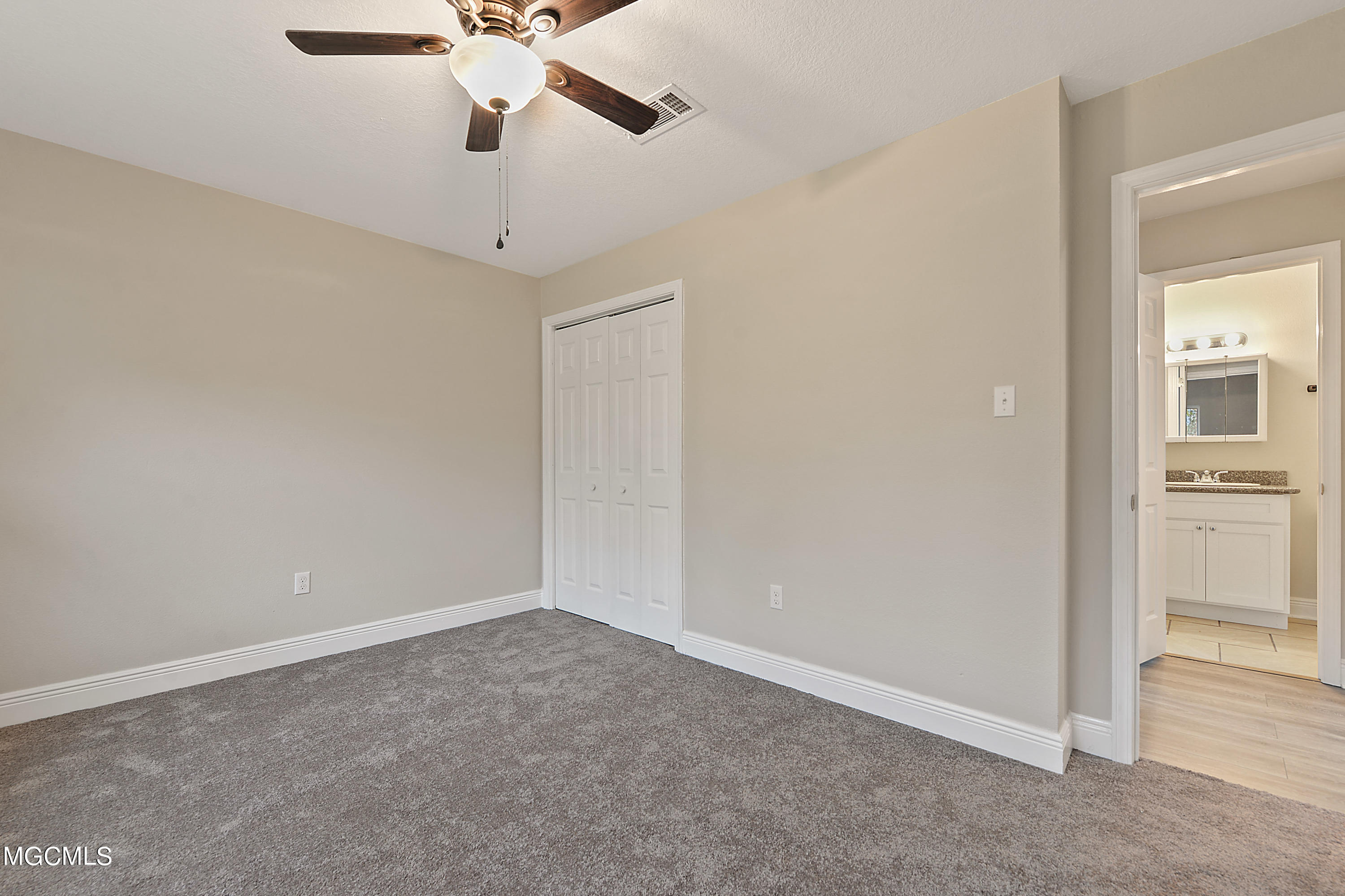12409 Simpson Road Gulfport, MS 39503 - Photo 13 of 19 015