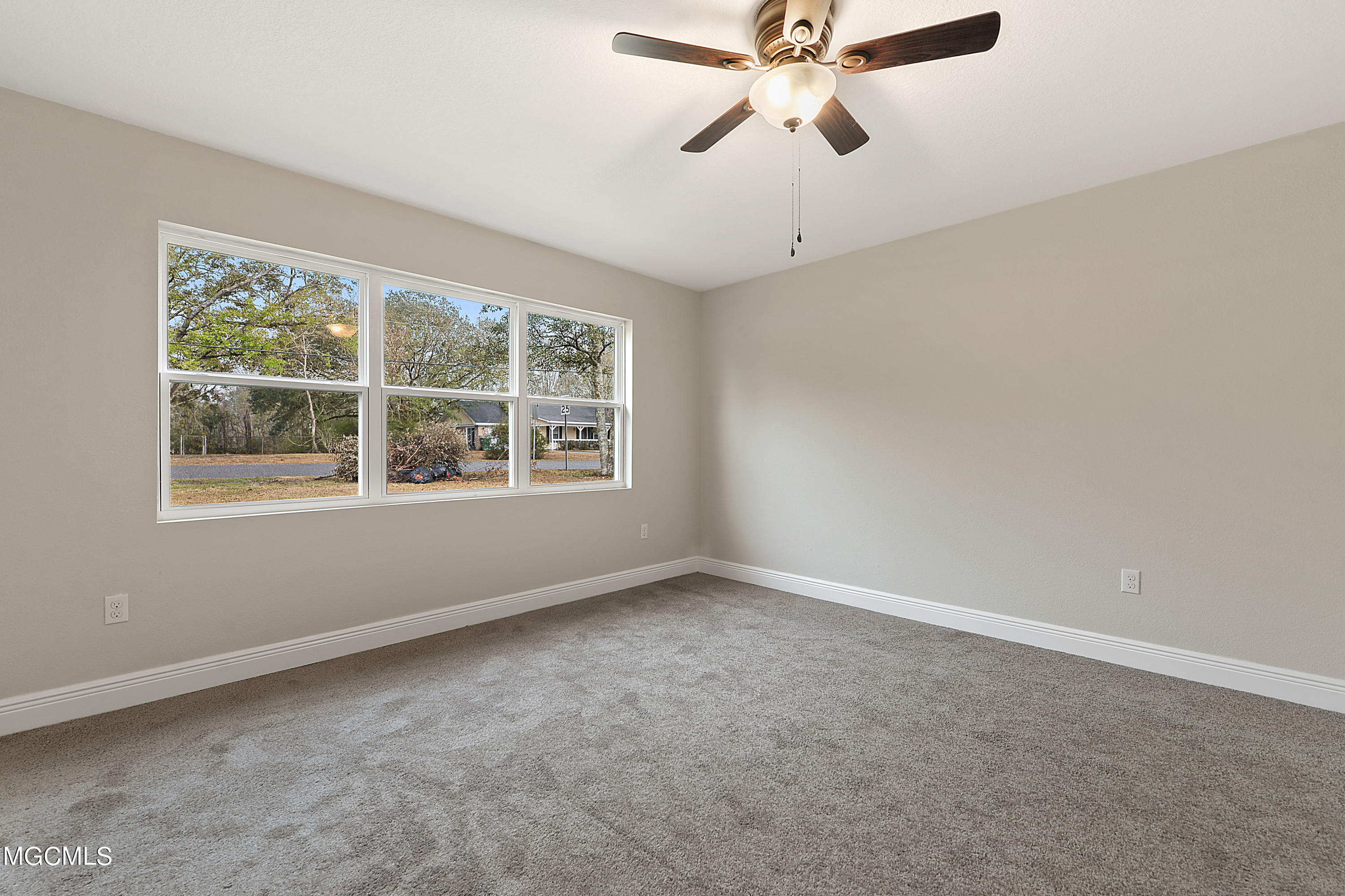 12409 Simpson Road Gulfport, MS 39503 - Photo 10 of 19 012