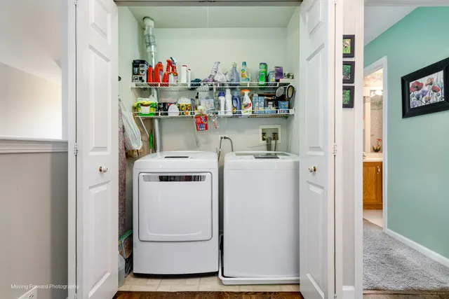 $394,900 | 2714 Whitlock Drive, Darien, IL 60561