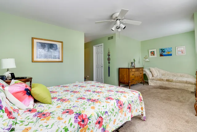 $394,900 | 2714 Whitlock Drive, Darien, IL 60561