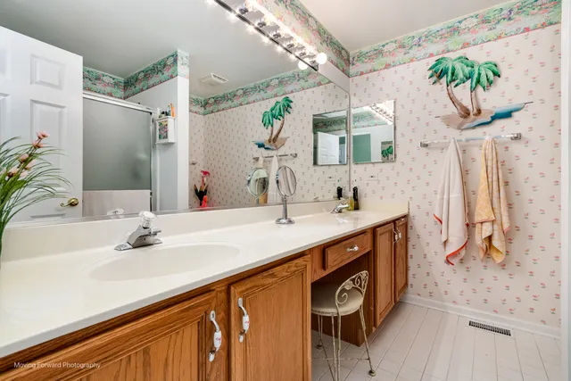 $394,900 | 2714 Whitlock Drive, Darien, IL 60561