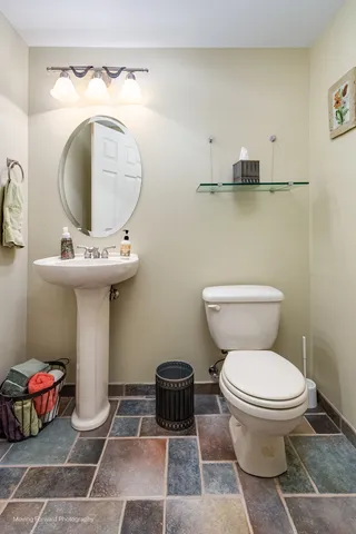 $394,900 | 2714 Whitlock Drive, Darien, IL 60561