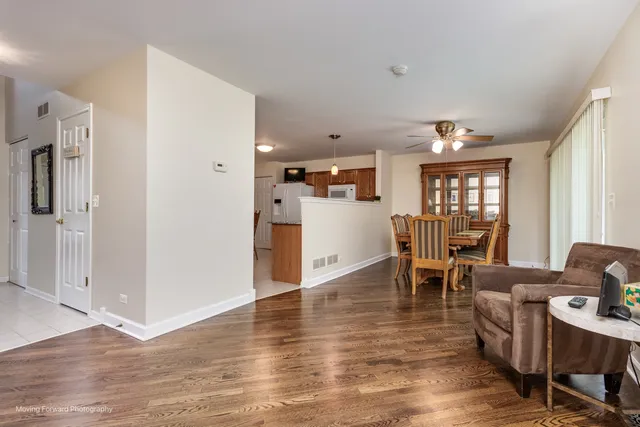 $394,900 | 2714 Whitlock Drive, Darien, IL 60561