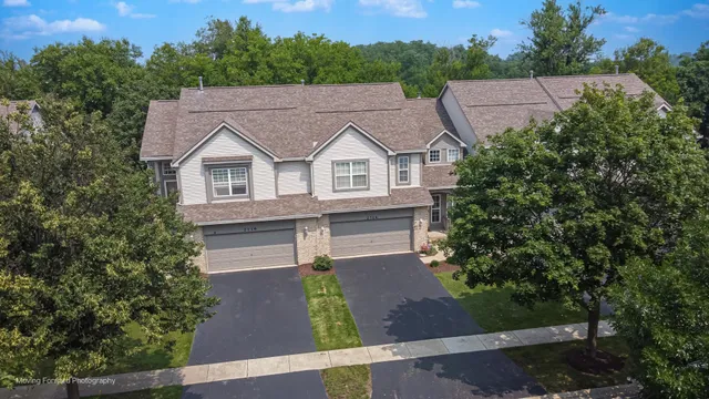 $394,900 | 2714 Whitlock Drive, Darien, IL 60561