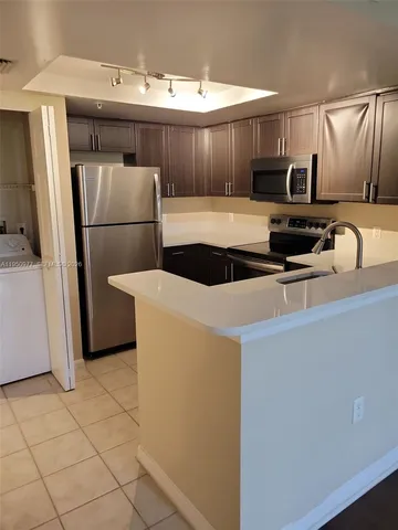 $1,550 | 4151 Haverhill Road, Unit 1502, West Palm Beach, FL 33417