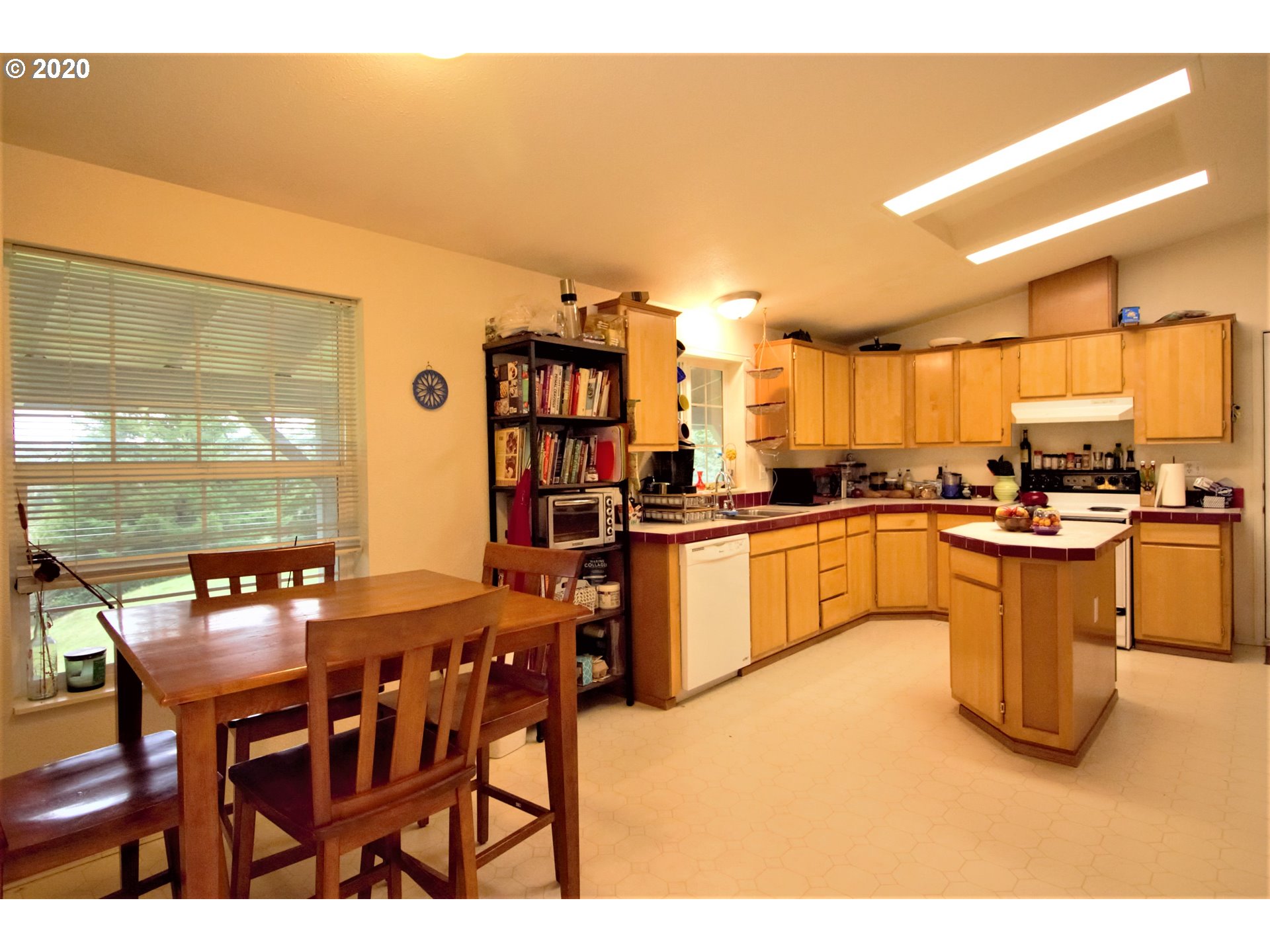 55198 Crockett Road Coquille, OR 97423 - Photo 4 of 30 Gallery Image 4