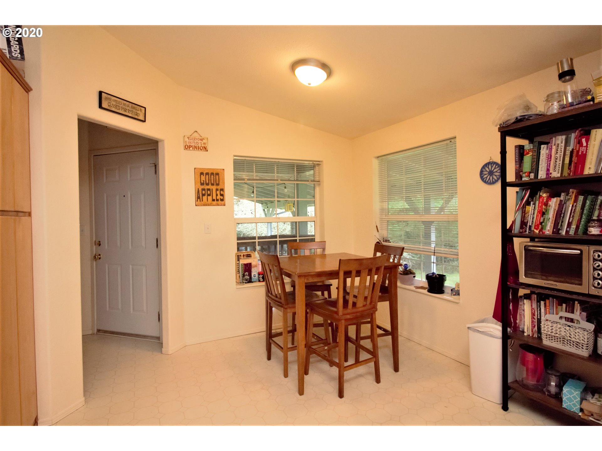 55198 Crockett Road Coquille, OR 97423 - Photo 5 of 30 Gallery Image 5