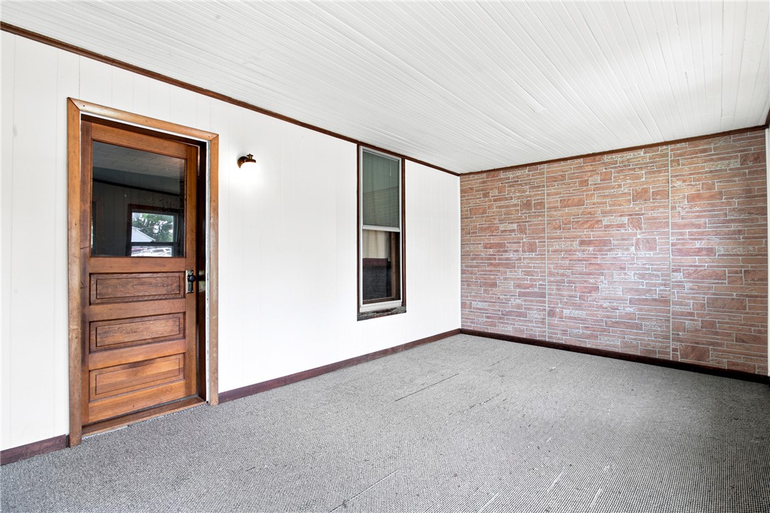 17 West State Street Charleston, IL 61920 - Photo 5 of 24 Gallery Image 5