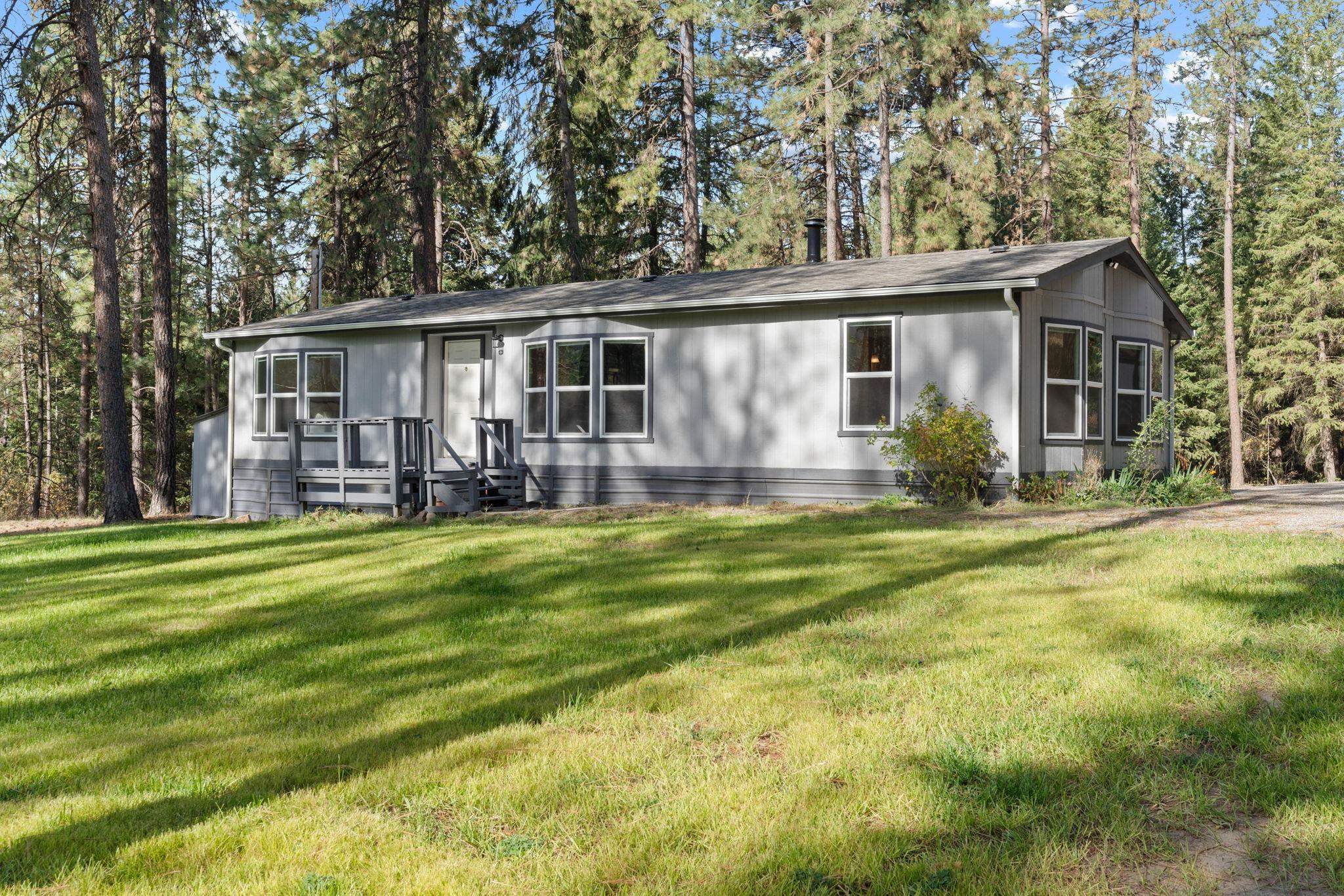 11923 East Moffat Road Mead, WA 99021 - Photo 1 of 50