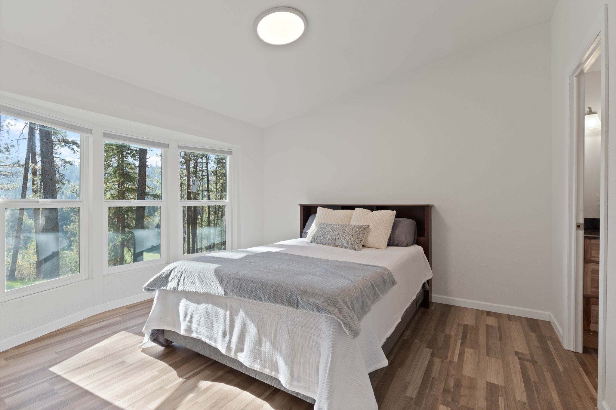 11923 East Moffat Road Mead, WA 99021 - Photo 17 of 50
