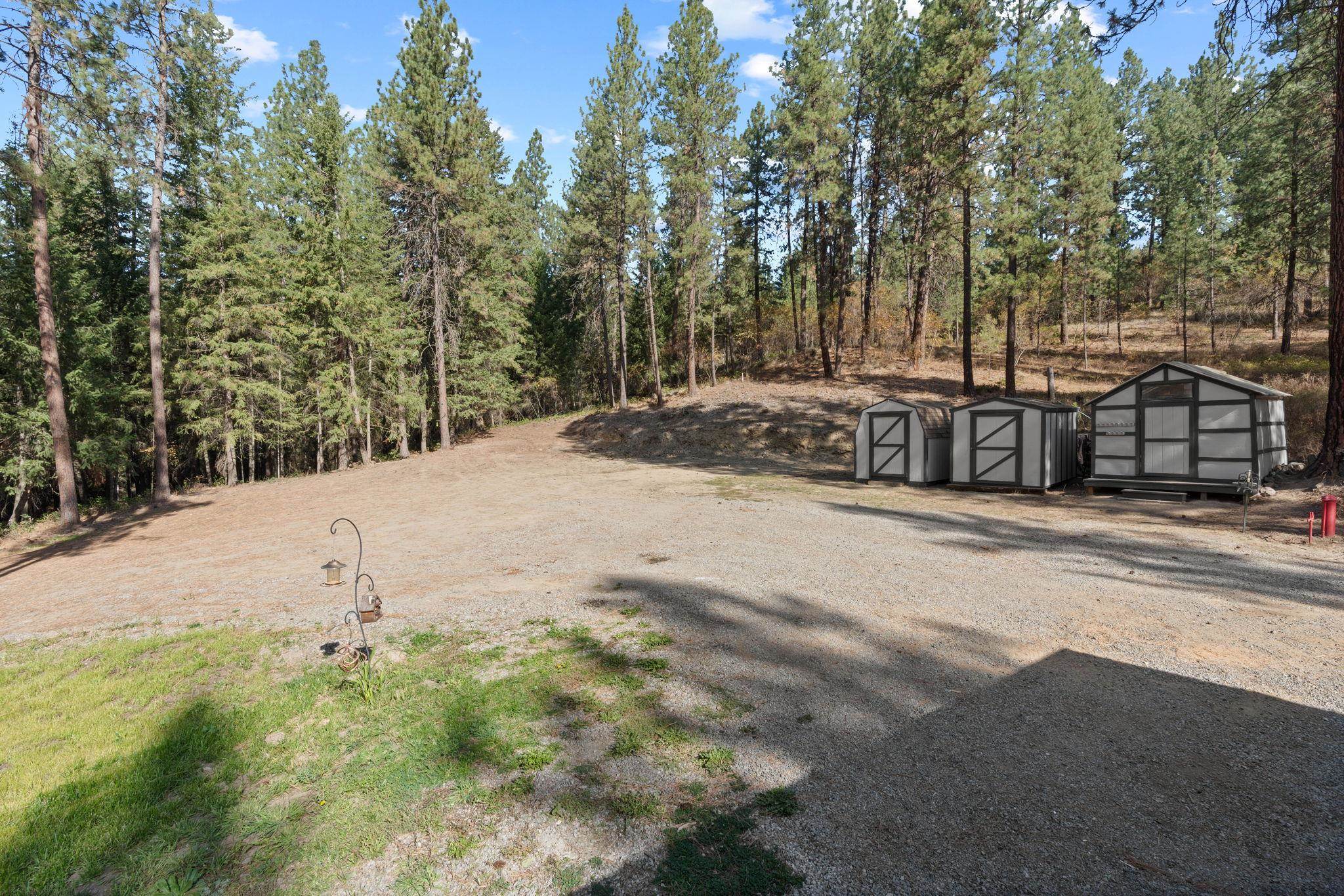 11923 East Moffat Road Mead, WA 99021 - Photo 29 of 50