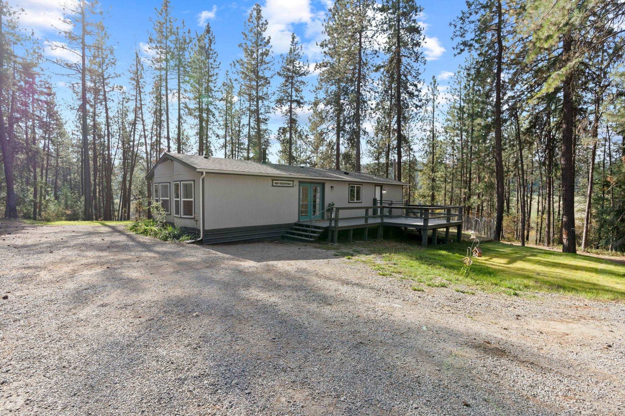11923 East Moffat Road Mead, WA 99021 - Photo 4 of 50