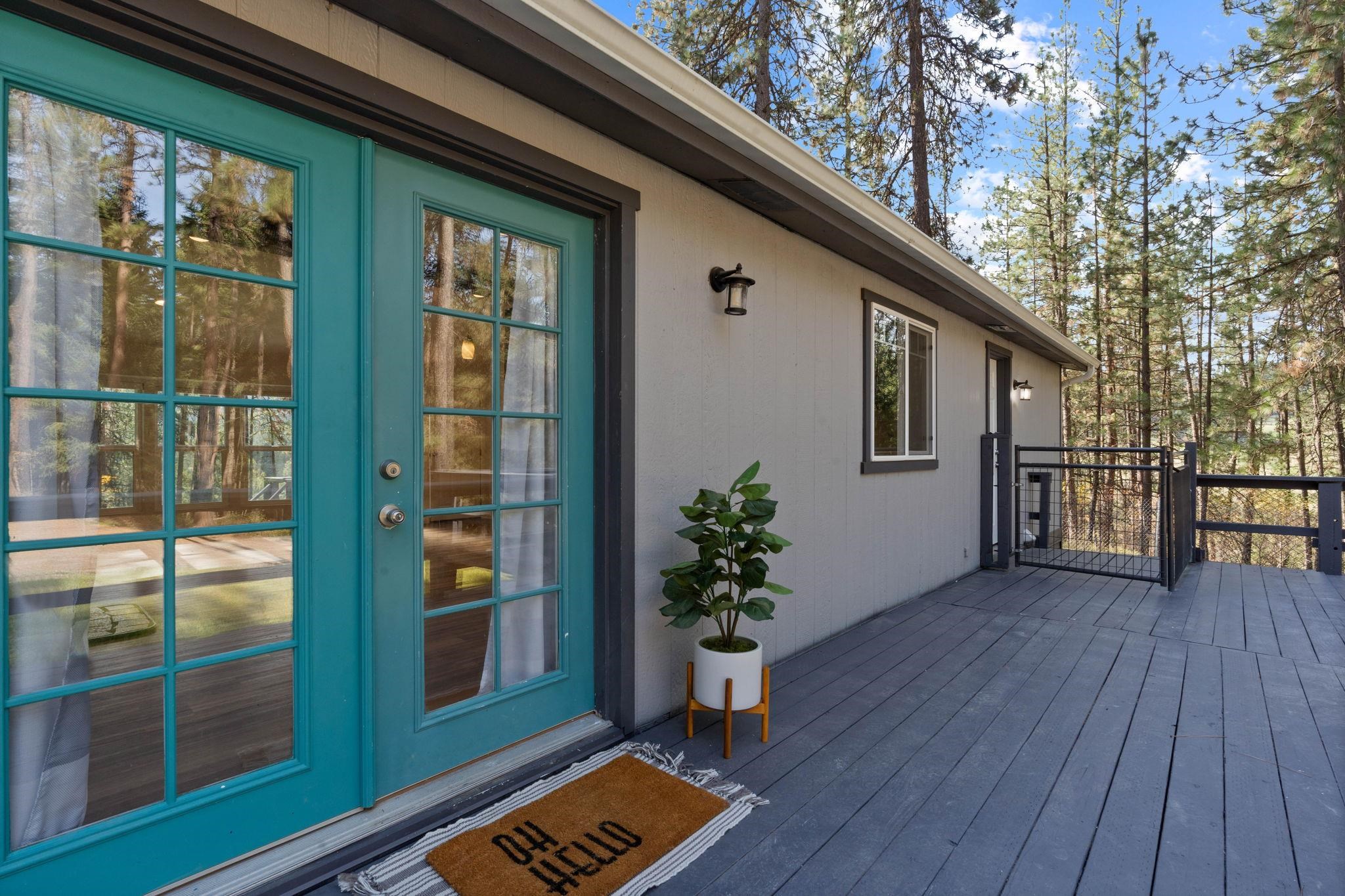 11923 East Moffat Road Mead, WA 99021 - Photo 5 of 50