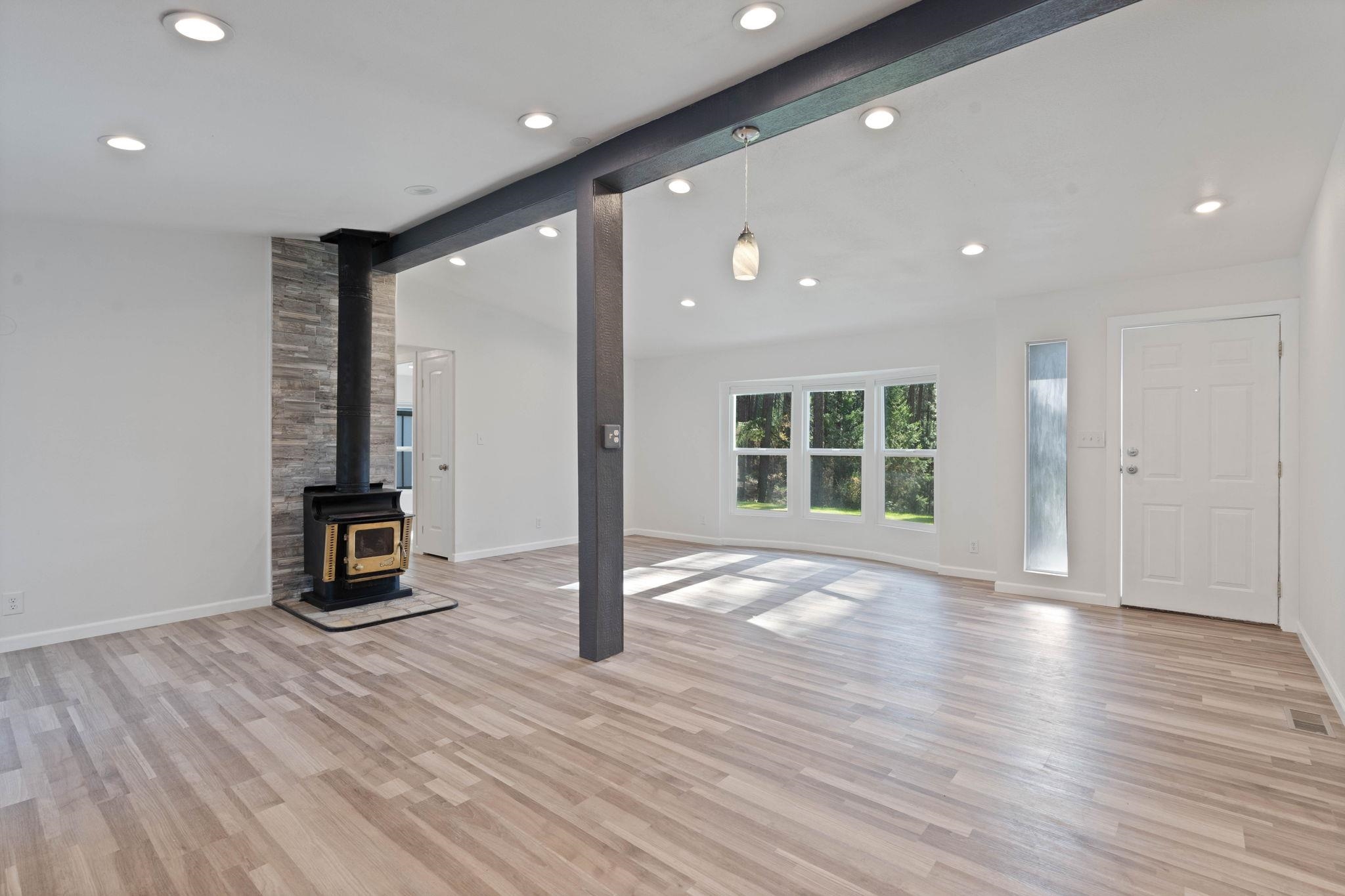 11923 East Moffat Road Mead, WA 99021 - Photo 8 of 50