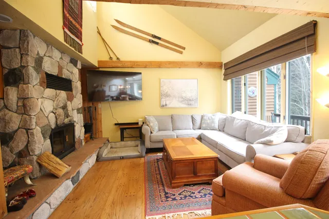 $2,700 | 28 Tyler Spring Way, Unit 20, Waterville Valley, NH 03215