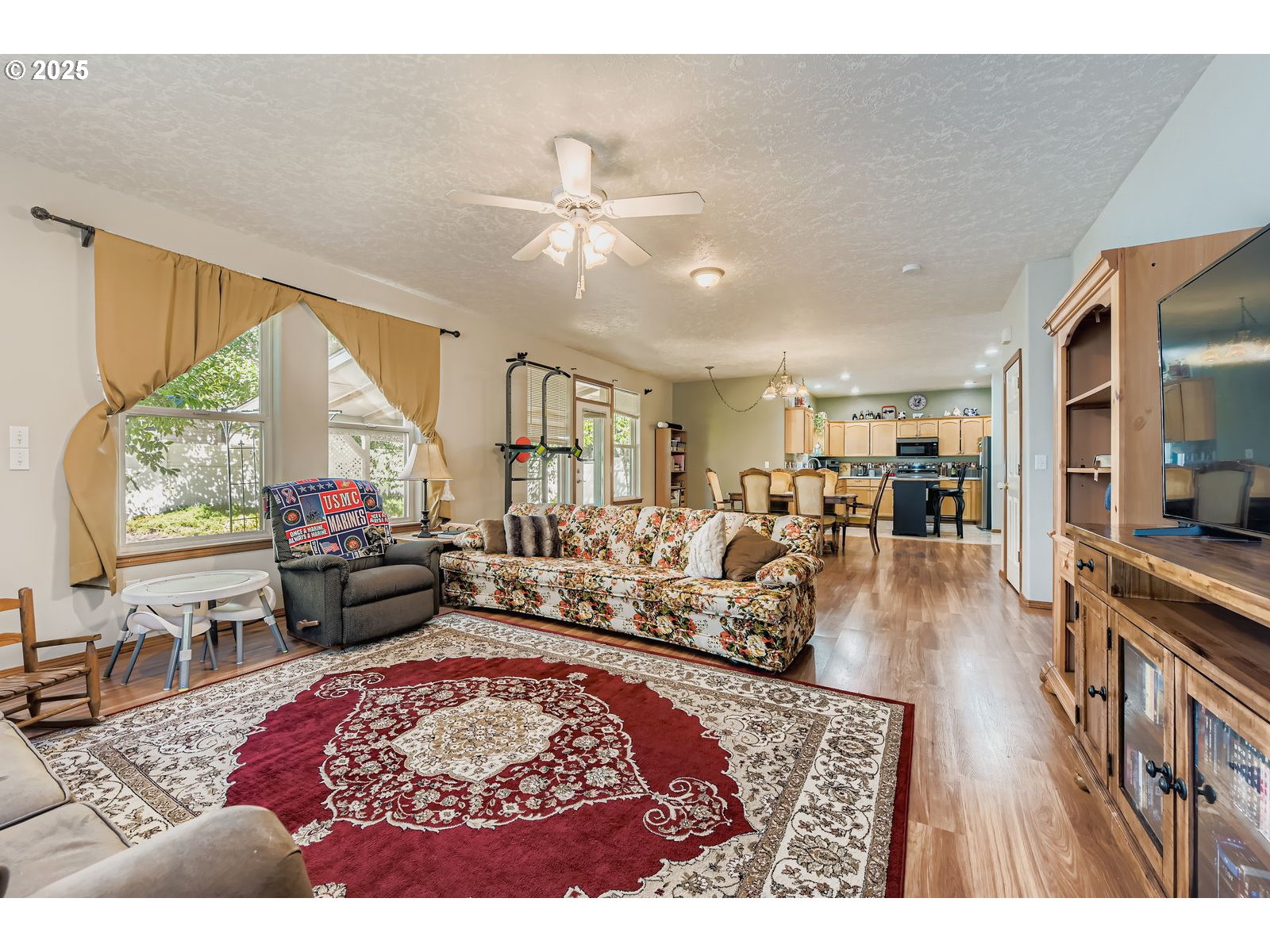 18271 Davis Street Sandy, OR 97055 - Photo 11 of 32