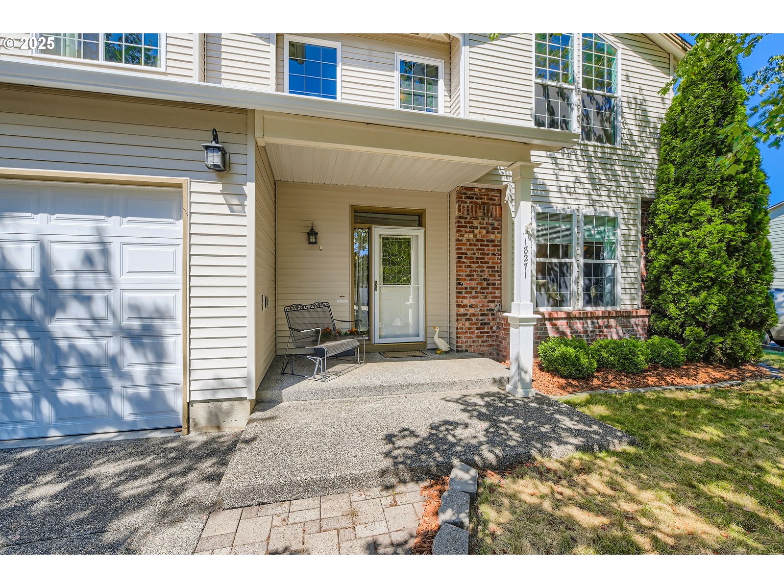 18271 Davis Street Sandy, OR 97055 - Photo 2 of 32