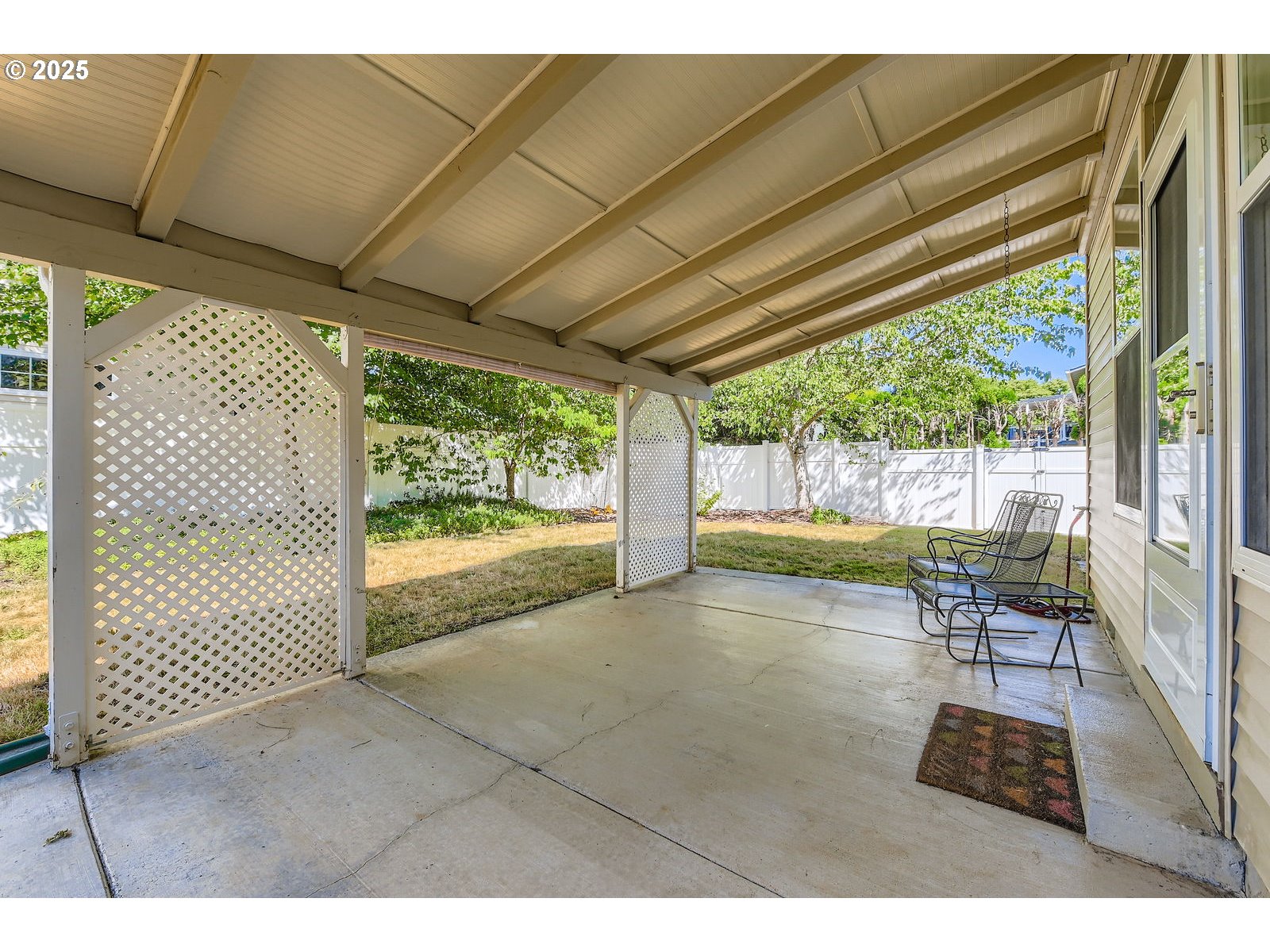 18271 Davis Street Sandy, OR 97055 - Photo 25 of 32