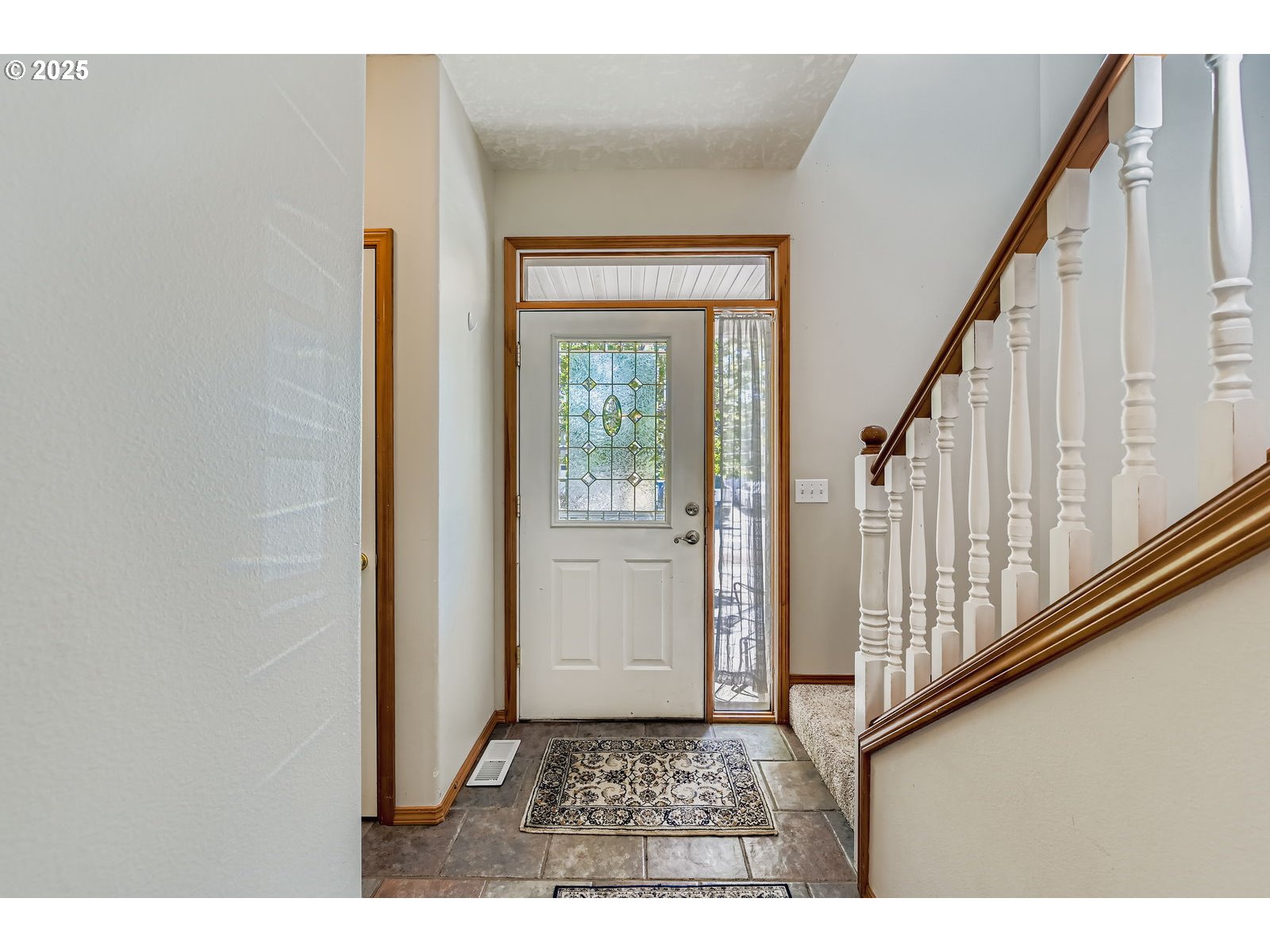 18271 Davis Street Sandy, OR 97055 - Photo 4 of 32