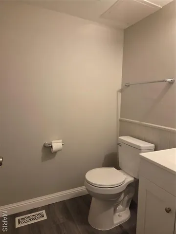 $1,900 | 13354 Hiddencrest Lane, Ballwin, MO 63021