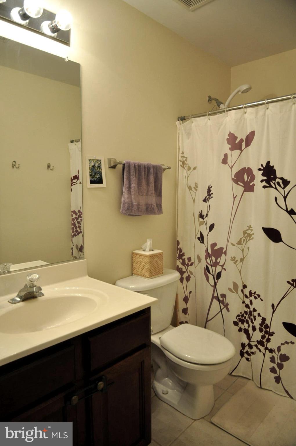 662 McLeary Square Southeast Leesburg, VA 20175 - Photo 18 of 30 Bath