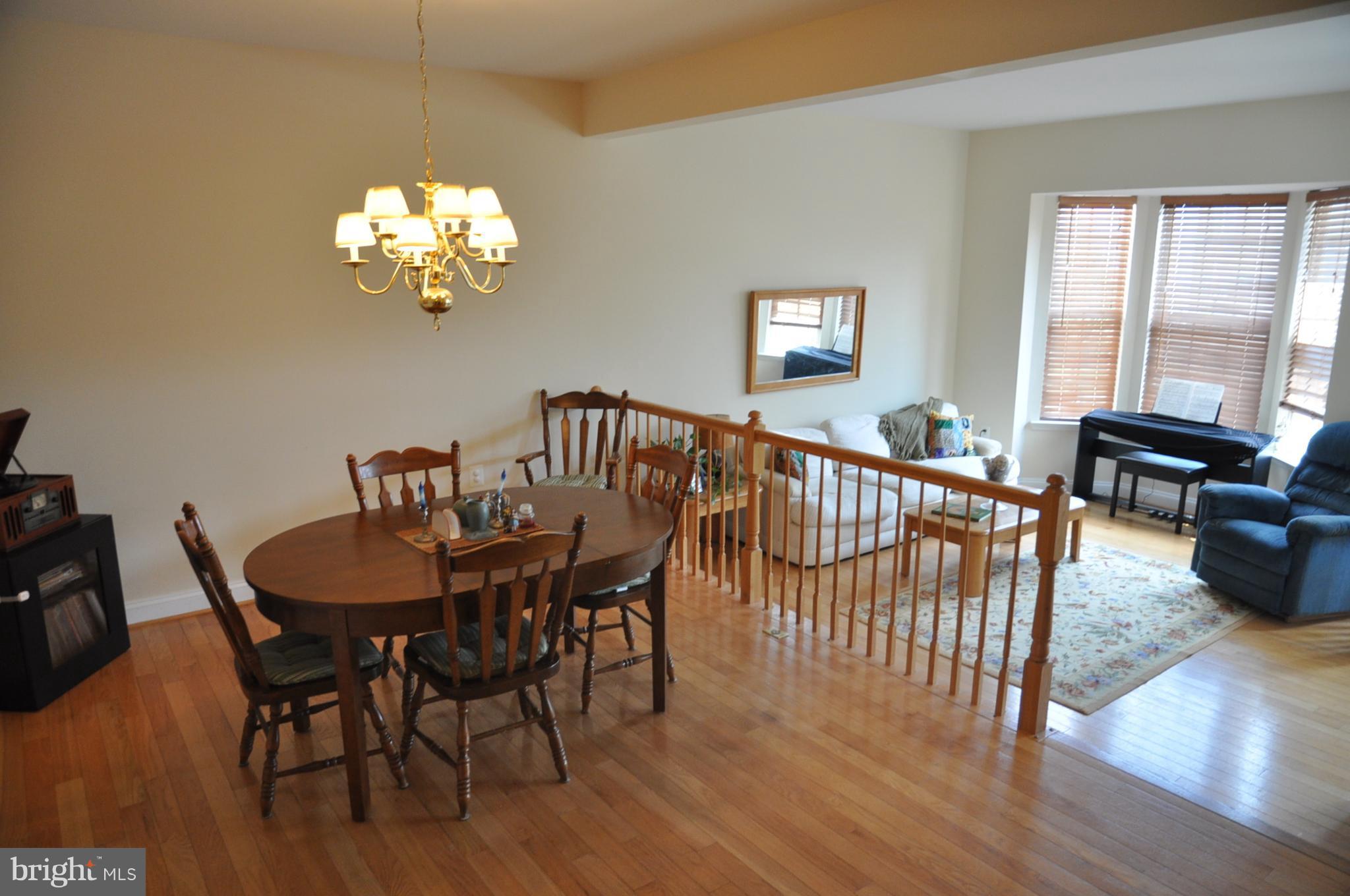 662 McLeary Square Southeast Leesburg, VA 20175 - Photo 30 of 30 Open floorplan with lots of natural light