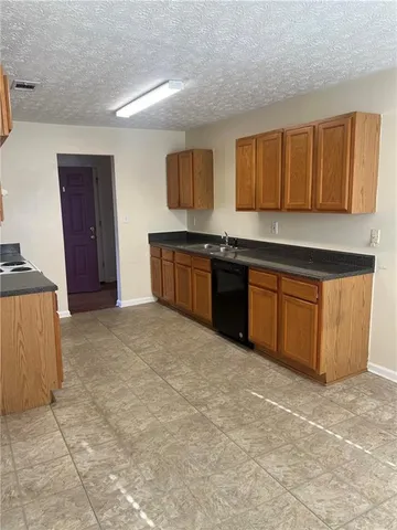 $250,000 | 5490 Twin Lakes Drive, Unit 1, College Park, GA 30349