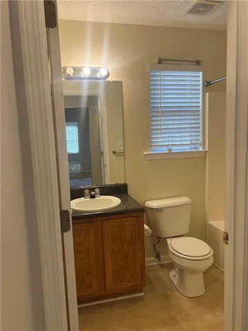 $250,000 | 5490 Twin Lakes Drive, Unit 1, College Park, GA 30349