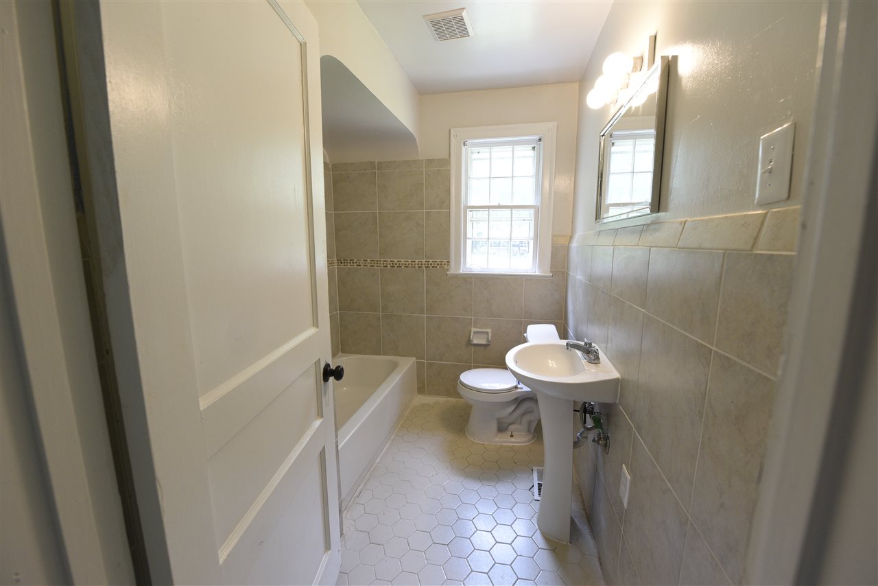 1028 Marlin Road Memphis, TN 38116 - Photo 8 of 18