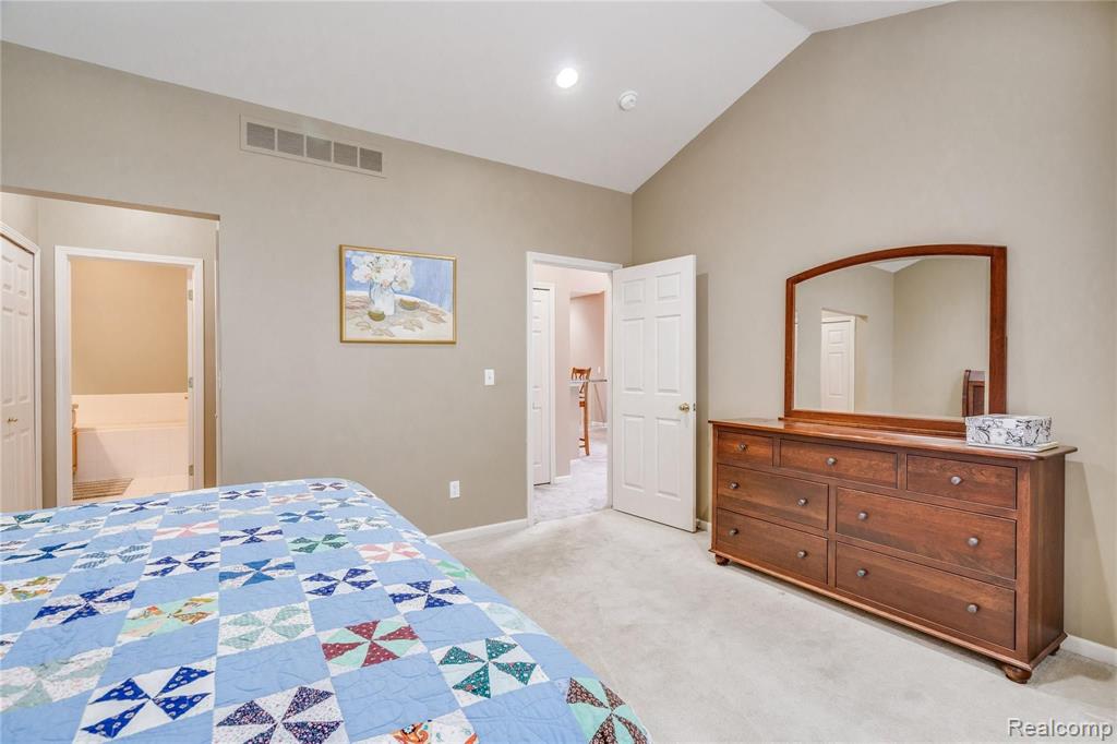 758 East Bluff Court Rochester Hills, MI 48306 - Photo 15 of 28