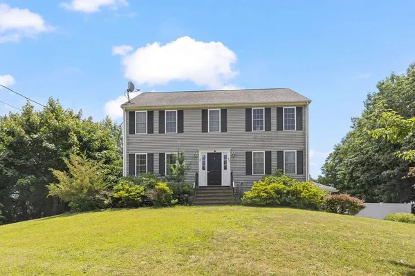 $629,900 | 413 Huttleston Avenue, Fairhaven, MA 02719