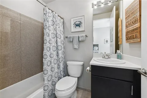 $775,000 | 840 Tchoupitoulas Street, Unit 215, New Orleans, LA 70130