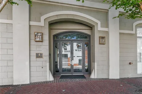 $775,000 | 840 Tchoupitoulas Street, Unit 215, New Orleans, LA 70130