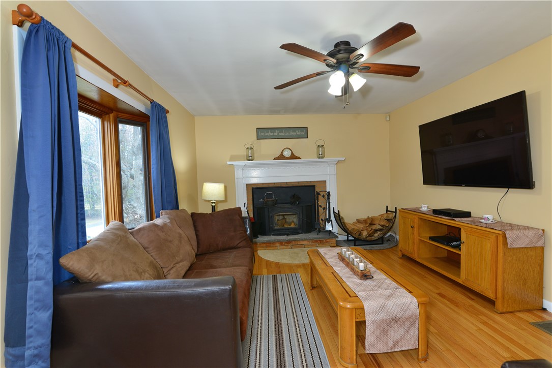 5 Walnut Hill Road Coventry, RI 02816 - Photo 8 of 37 Gallery Image 8