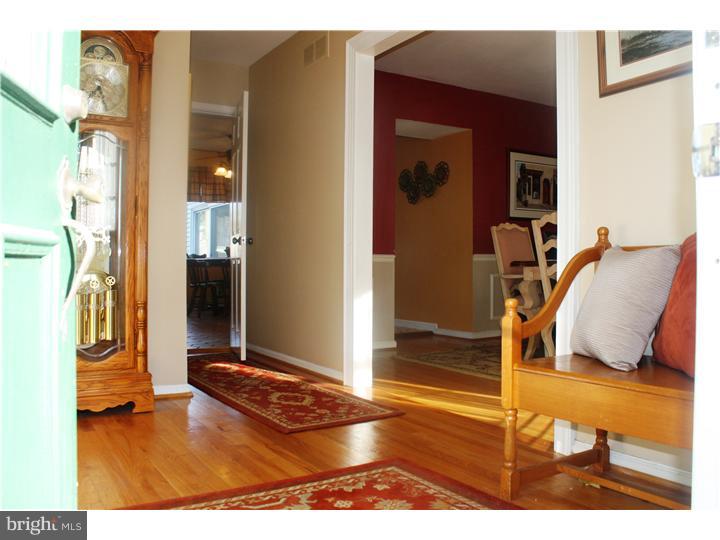 437 Rocksville Road Holland, PA 18966 - Photo 2 of 25 Foyer