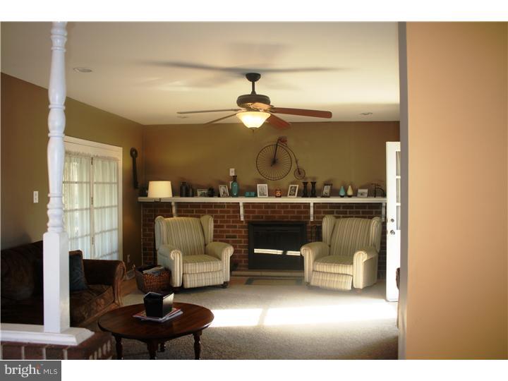 437 Rocksville Road Holland, PA 18966 - Photo 7 of 25 Family Room