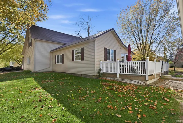 $233,400 | 511 North Nancy Street, Warren, IN 46792