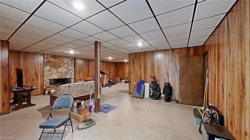 689 Barker Road Winston-Salem, NC 27107 - Photo 27 of 41
