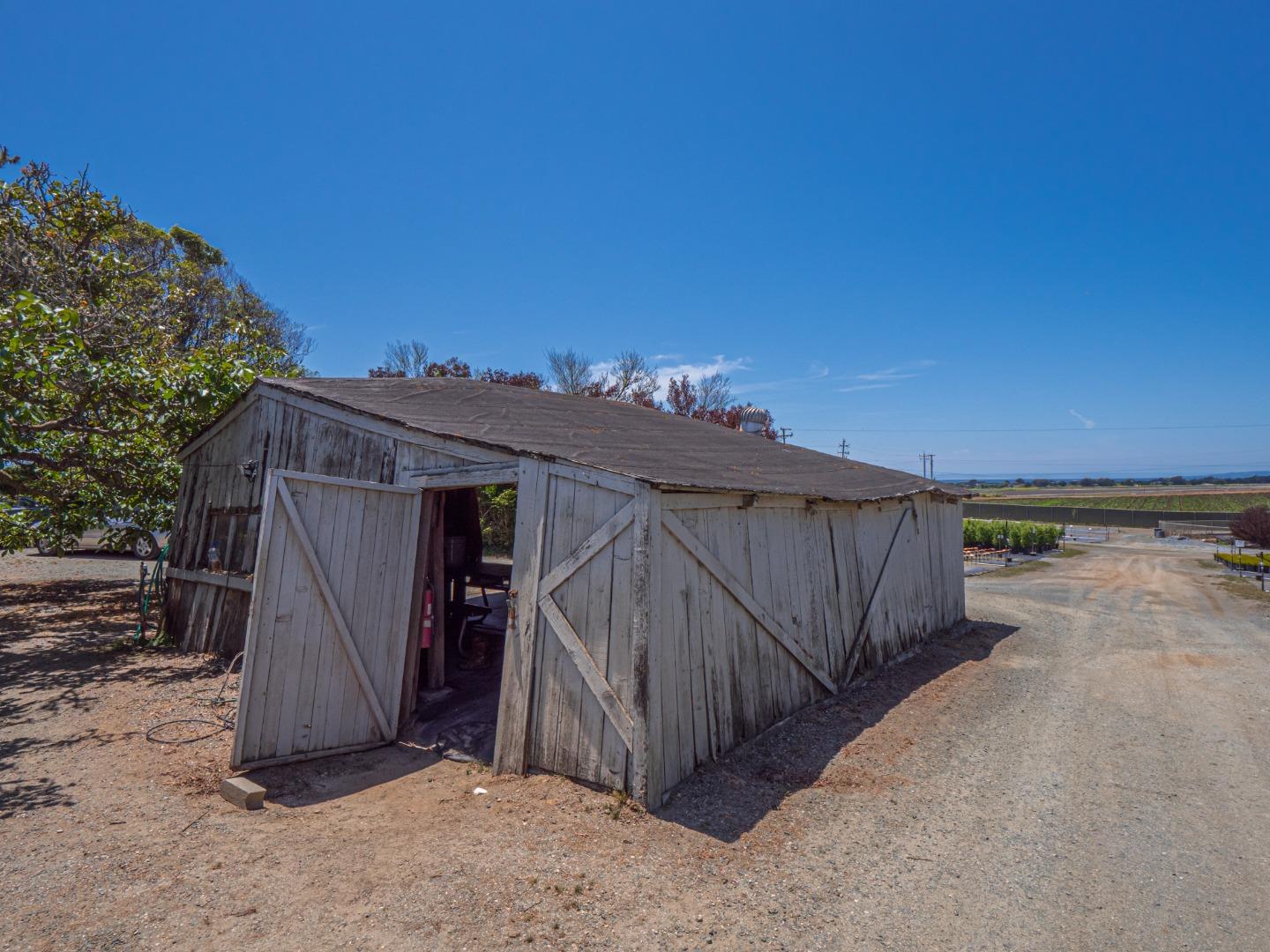 248 Bluff Road Moss Landing, CA 95039 - Photo 11 of 24 Gallery Image 11