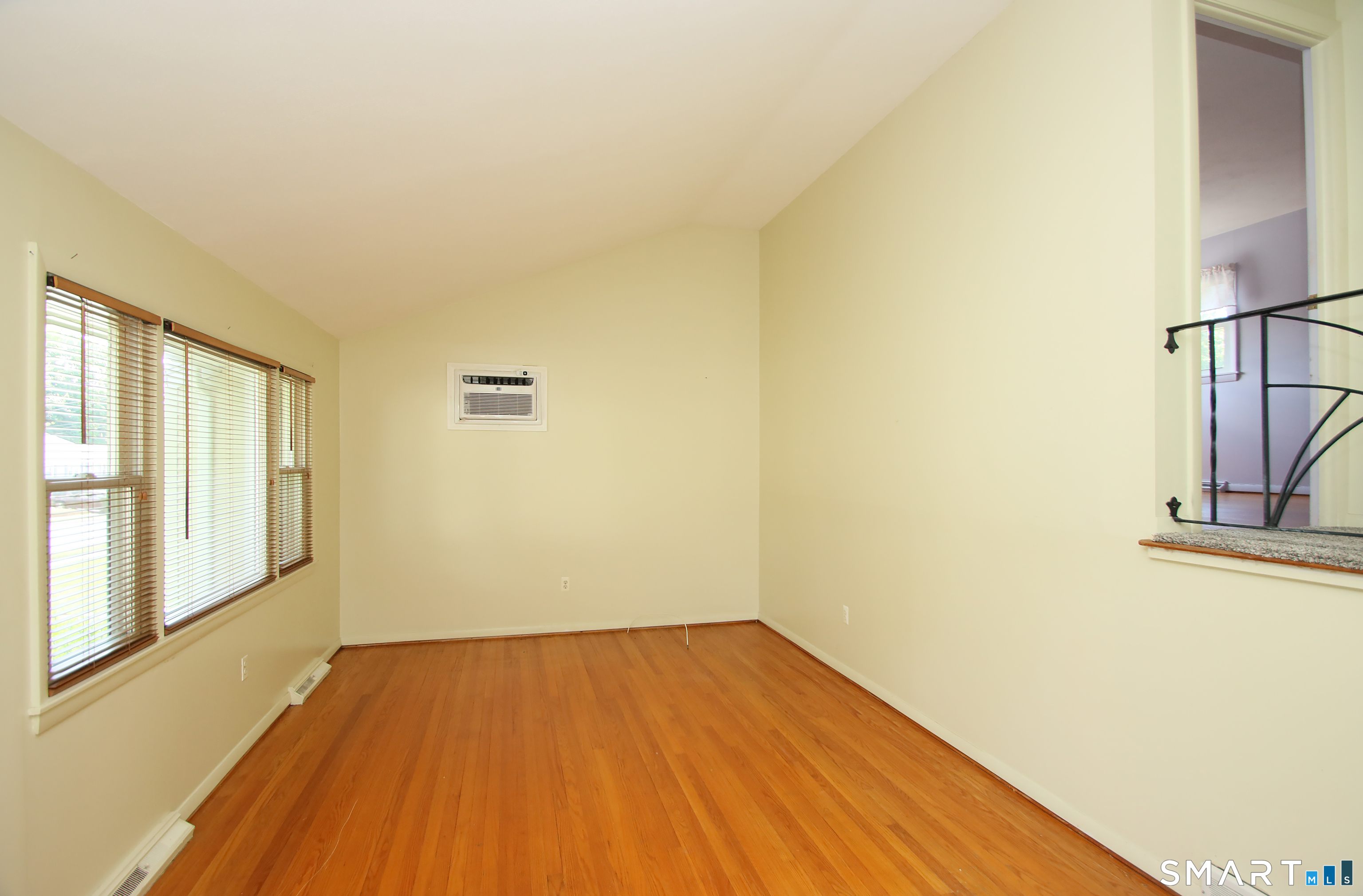 57 Grande Road East Hartford, CT 06118 - Photo 9 of 22