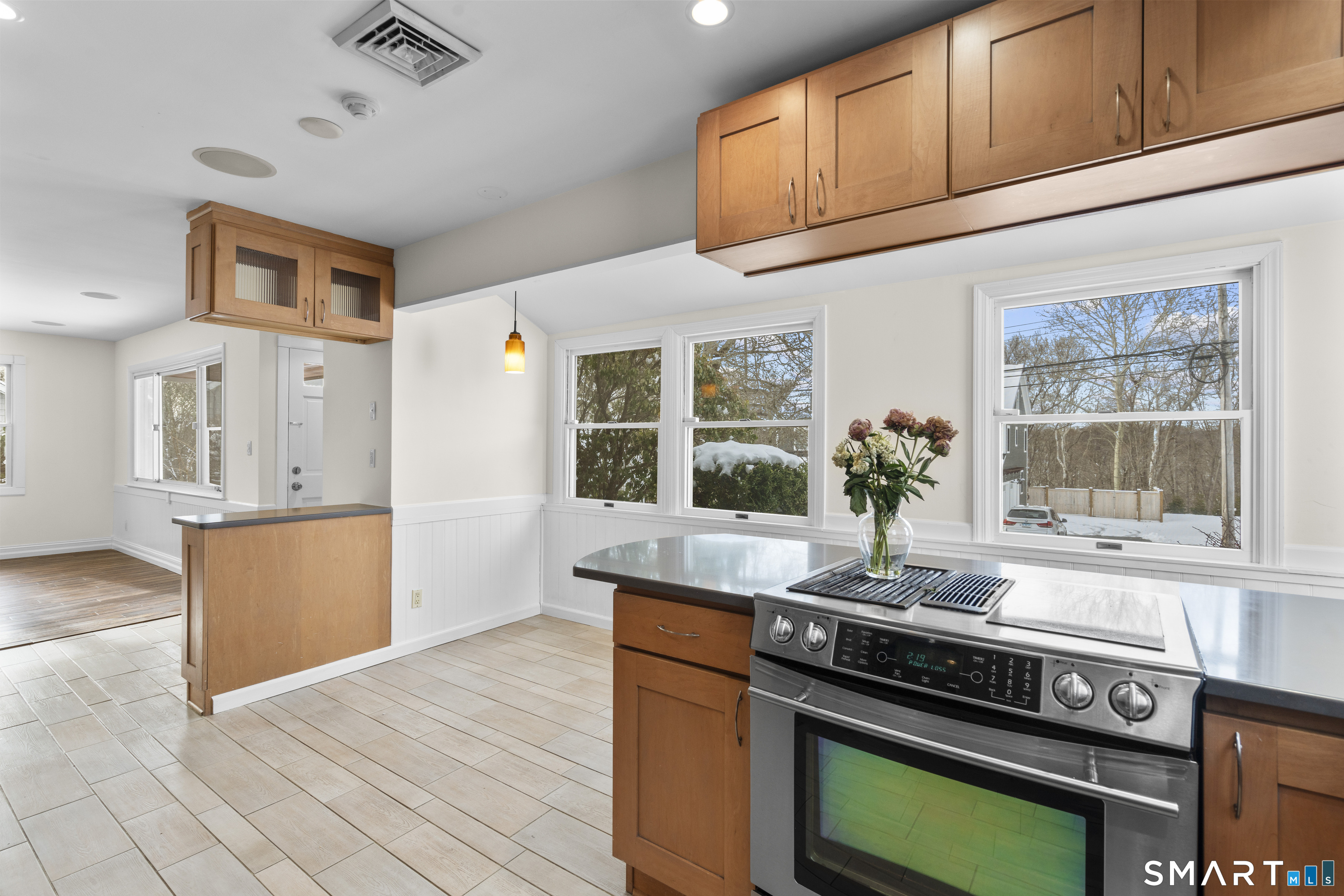 80 Adley Road Fairfield, CT 06825 - Photo 13 of 38