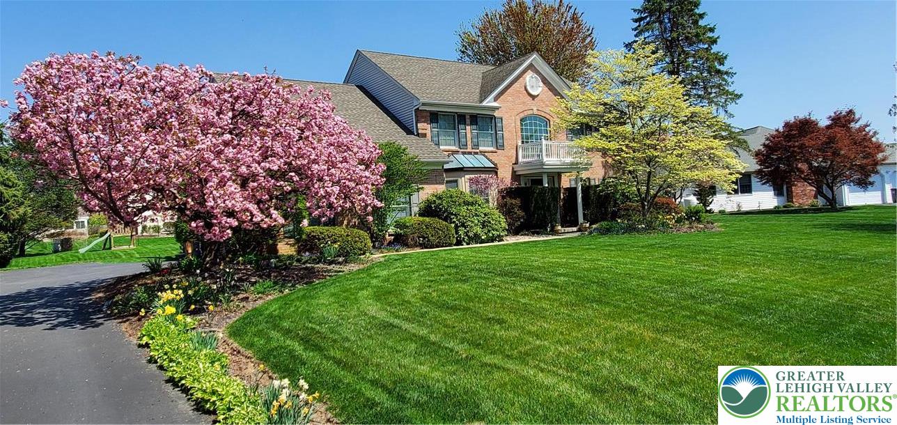 2215 Apple Road Fogelsville, PA 18051 - Photo 2 of 64