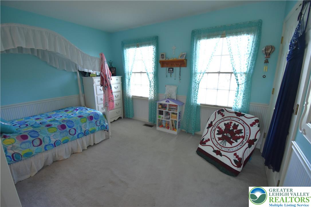 2215 Apple Road Fogelsville, PA 18051 - Photo 37 of 64