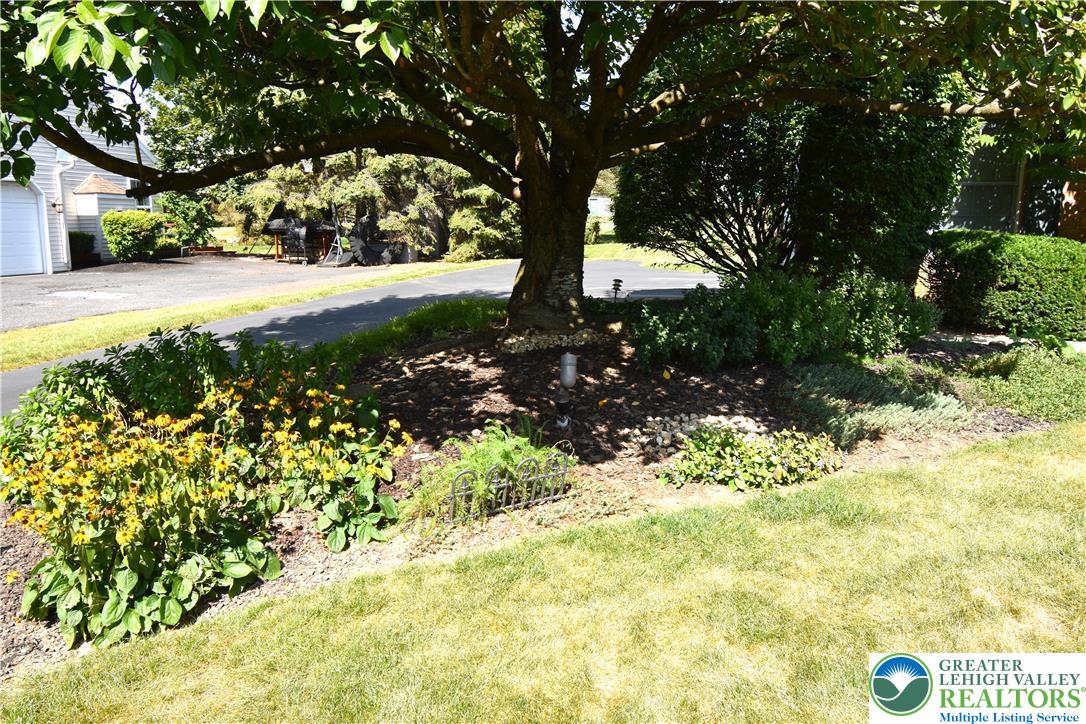 2215 Apple Road Fogelsville, PA 18051 - Photo 50 of 64