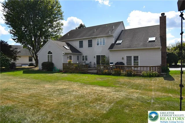 $629,900 | 2215 Apple Road, Fogelsville, PA 18051