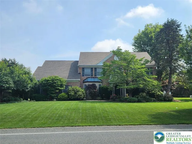 $629,900 | 2215 Apple Road, Fogelsville, PA 18051